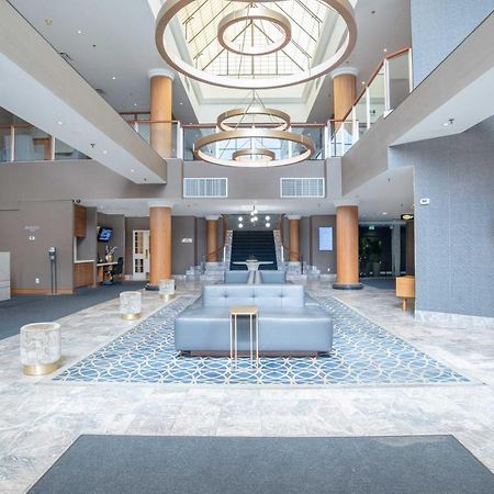 Sandman Signature Mississauga Hotel Exterior foto